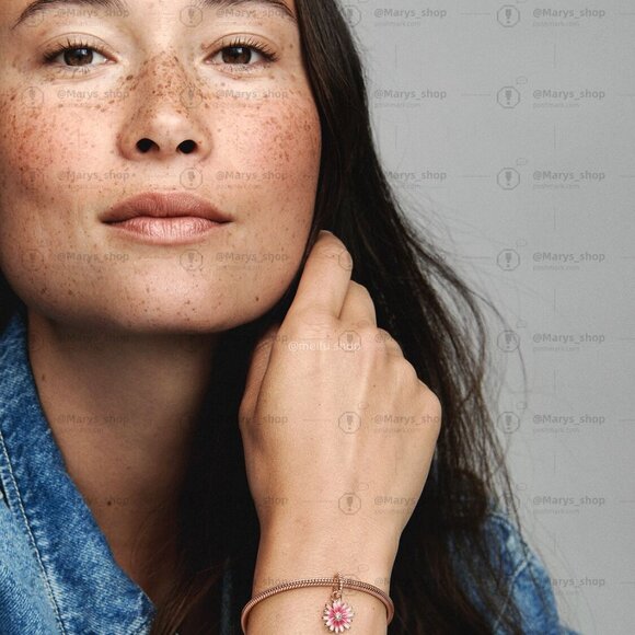 Pandora Daisy plated dangle with clear cubic zirconia and shaded pink enamel! - Picture 5 of 6